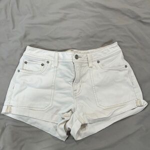 American Eagle white denim shorts(size 4